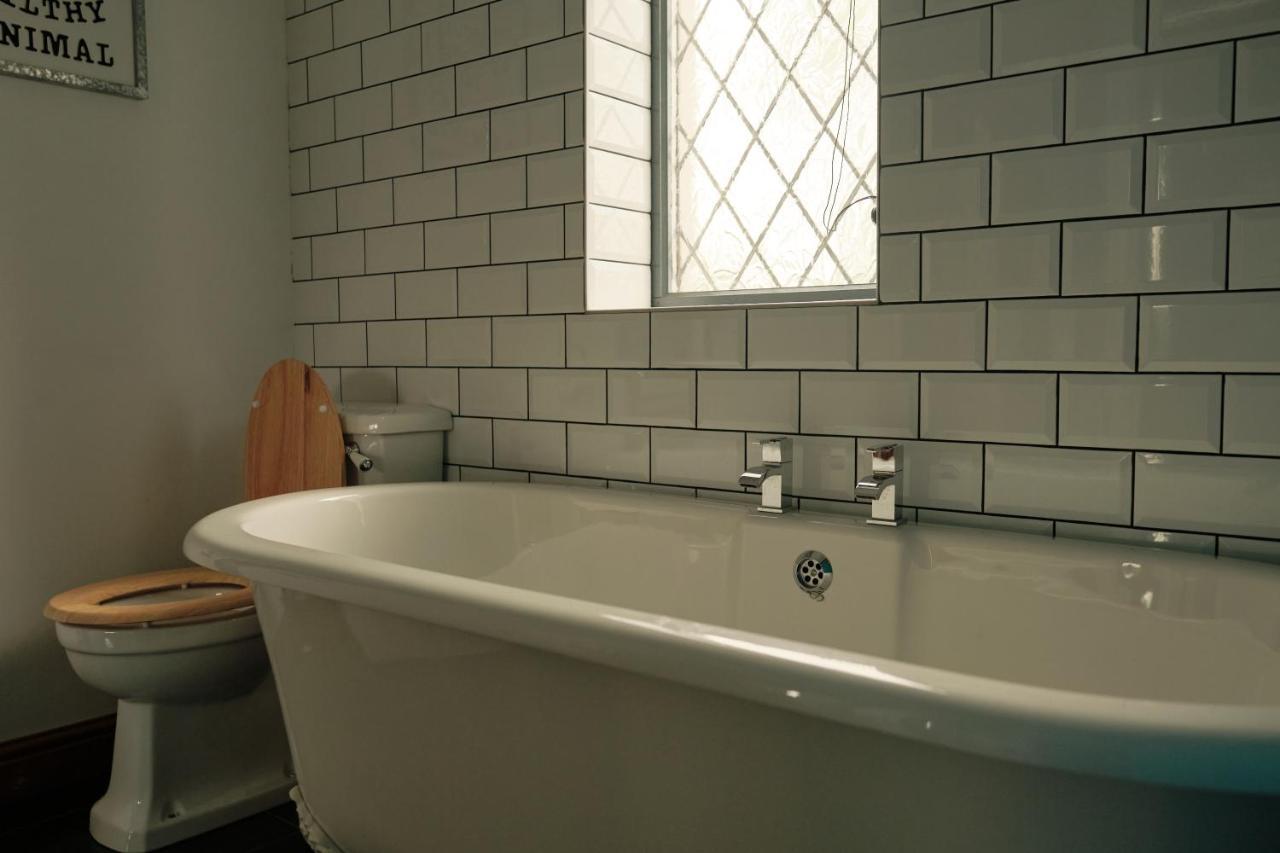 Modern Spacious House - Sleeps 16, Free Parking, Sun Terrace Nuneaton Exterior foto